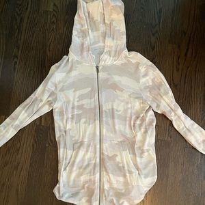 American Eagle zip up